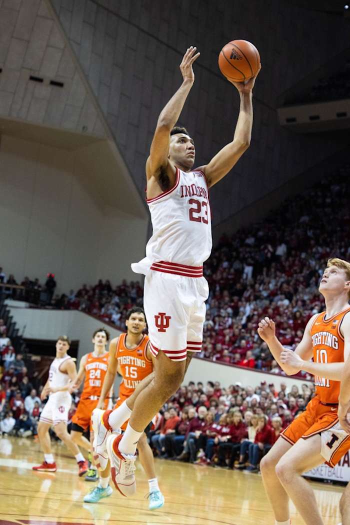 Trayce Jackson-Davis (23) shoots the ball in the first half against the Illinois Fighting Illini.